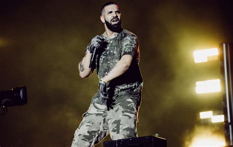  Drake's Helsinki Surprise: A Concert, Confessions, and Karaoke Chaos!